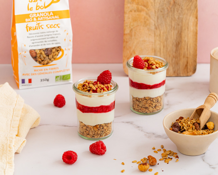 recette-verrines-aux-framboises-facon-cheesecake-et-granola-carre Verrines aux framboises façon cheesecake et granola