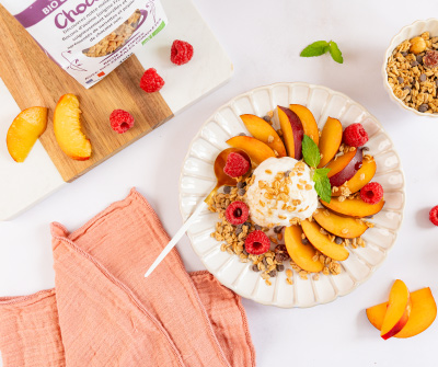 Recette Bowl glacé aux nectarines, framboises et granola